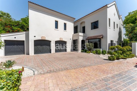 Vila v Jumeirah Golf Estates, Dubai, SAE 5 ložnice, 562 m² Č.: 626200 - fotografie 3