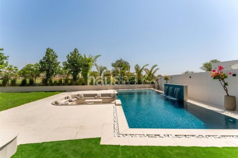 Vila v Jumeirah Golf Estates, Dubai, SAE 5 ložnice, 562 m² Č.: 626200 - fotografie 4