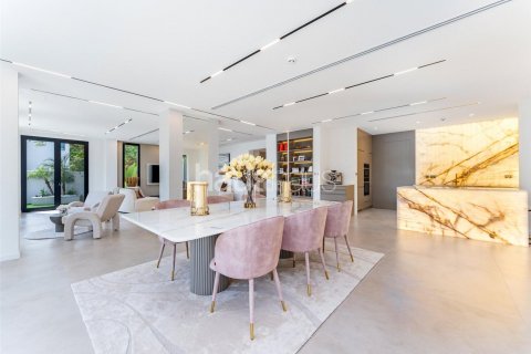 Vila v Jumeirah Golf Estates, Dubai, SAE 5 ložnice, 562 m² Č.: 626200 - fotografie 7