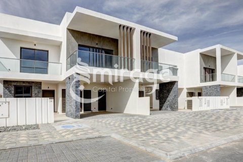 Radový dom na Yas Island, Abu Dhabi, SAE 3 spálne, 300.2 m2 č. 596854 - Fotografia 1