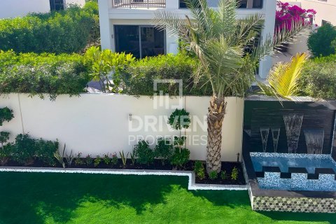 Vila v Dubai Hills Estate, Dubai, SAE 4 ložnice, 445 m² Č.: 603074 - fotografie 12