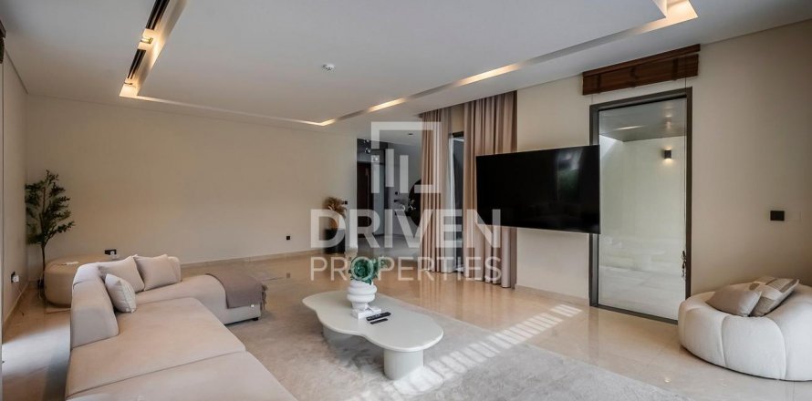 Vilë në Dubai Hills Estate, Dubai, Emiratet e Bashkuara Arabe 4 dhoma gjumi, 660 m2. № 602437