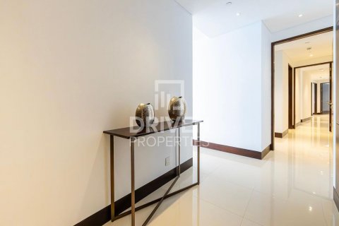 Apartmen di Downtown Dubai (Downtown Burj Dubai), Dubai, UAE 5 bilik tidur, 291 meter persegi № 602445 - foto 26