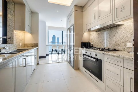 Apartmen di Downtown Dubai (Downtown Burj Dubai), Dubai, UAE 5 bilik tidur, 291 meter persegi № 602445 - foto 21