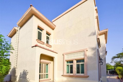 Villa sa Jumeirah Islands, Dubai, UAE 4 silid-tulugan, 543 sq.m. № 626261 - larawan 3