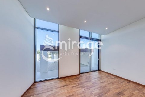 Vilë në Abu Dhabi, Emiratet e Bashkuara Arabe 6 dhoma gjumi, 841.1 m2. № 596889 - Foto 6