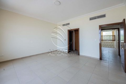 Villa sa Abu Dhabi, UAE 4 silid-tulugan, 537 sq.m. № 615170 - larawan 19