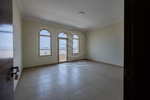 Villa sa Abu Dhabi, UAE 4 silid-tulugan, 537 sq.m. № 615170 - larawan 15