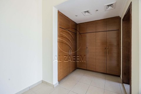 Villa sa Abu Dhabi, UAE 4 silid-tulugan, 537 sq.m. № 615170 - larawan 12