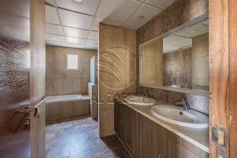 Villa sa Abu Dhabi, UAE 4 silid-tulugan, 537 sq.m. № 615170 - larawan 21