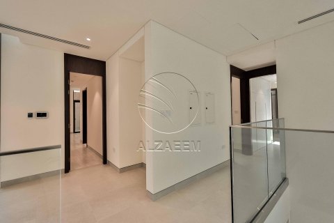 Vila v Abu Dhabi, SAE 3 ložnice, 722 m² Č.: 615174 - fotografie 6