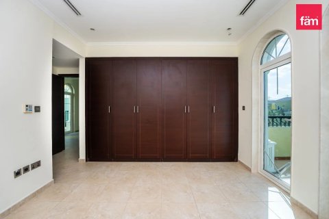 Vilë në Dubai, Emiratet e Bashkuara Arabe 3 dhoma gjumi, 520.4 m2. № 577907 - Foto 7