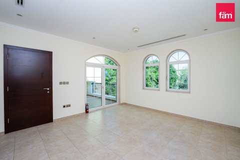 Vilë në Dubai, Emiratet e Bashkuara Arabe 3 dhoma gjumi, 520.4 m2. № 577907 - Foto 6
