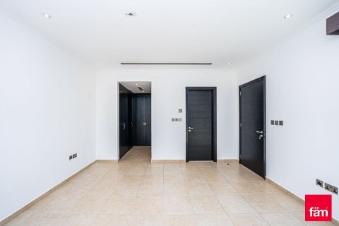 Vilë në Dubai, Emiratet e Bashkuara Arabe 3 dhoma gjumi, 520.4 m2. № 577907 - Foto 5