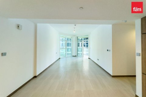 Apartmen di Business Bay, Dubai, UAE 2 bilik tidur, 102.2 meter persegi № 622195 - foto 2