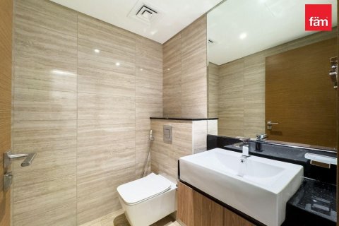 Apartmen di Business Bay, Dubai, UAE 2 bilik tidur, 102.2 meter persegi № 622195 - foto 16