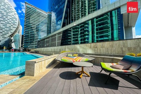 Apartmen di Business Bay, Dubai, UAE 2 bilik tidur, 102.2 meter persegi № 622195 - foto 23