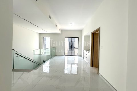 Villa à louer à Al Furjan, Dubai, EAU 4 chambres, 547.47737900 m2 № 583887 - photo 6