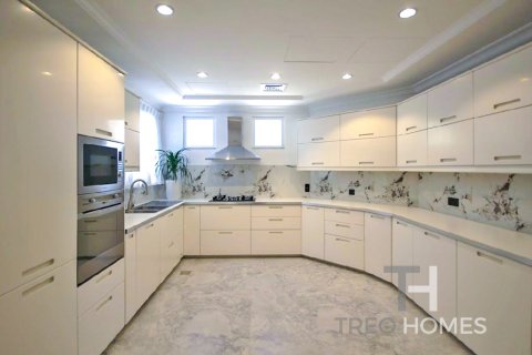 Vilă de închiriat în Palm Jumeirah, Dubai, EAU 4 dormitoare, 465 mp.  №586499 - poză 6