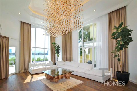 Vilă de închiriat în Palm Jumeirah, Dubai, EAU 4 dormitoare, 465 mp.  №586499 - poză 4