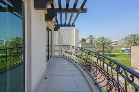 Vila v Abu Dhabi, SAE 4 ložnice, 352 m² Č.: 615320 - fotografie 4