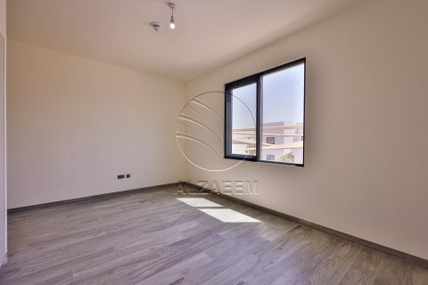 Vila na Yas Island, Abu Dhabi, SAE 4 ložnice, 315 m² Č.: 615321 - fotografie 12