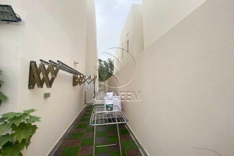 Müüa villa asukohaga Al Bateen, Abu Dhabi, AÜE: 4 magamistoaga, 390 m² Nr 615054 - pilt 12
