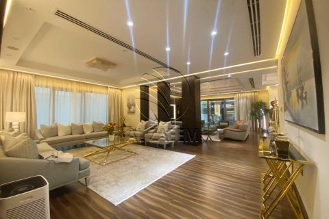 Müüa villa asukohaga Al Bateen, Abu Dhabi, AÜE: 4 magamistoaga, 390 m² Nr 615054 - pilt 1
