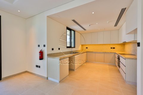 Vilë në Ghantoot, Abu Dhabi, Emiratet e Bashkuara Arabe 3 dhoma gjumi, 186 m2. № 615055 - Foto 9
