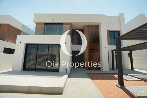 Villa te huur in Saadiyat Island, Abu Dhabi, VAE 4 slaapkamers, 619 vr.m., nr 608702 - foto 6