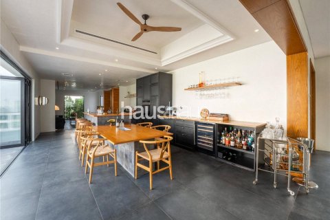 Villa in Dubai Investment Park, UAE 4 bedrooms, 390 sq.m. № 625210 - photo 6
