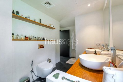 Villa in Dubai Investment Park, UAE 4 bedrooms, 390 sq.m. № 625210 - photo 25