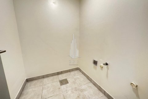 Apartmen di Al Reem Island, Abu Dhabi, UAE 2 bilik tidur, 105.2 meter persegi № 590880 - foto 15