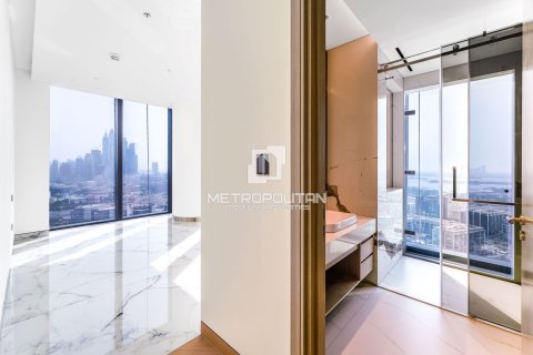 Apartment in Dubai Internet City, UAE 4 bedrooms, 447 sq.m. № 593353 - photo 18