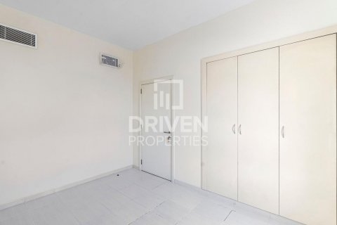 Villa in The Lakes, Dubai, UAE 3 bedrooms, 265 sq.m. № 601612 - photo 20