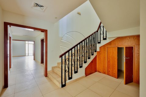 Vila v Abu Dhabi, SAE 5 ložnice, 534 m² Č.: 615159 - fotografie 7