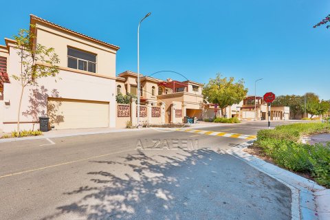 Vila v Abu Dhabi, SAE 5 ložnice, 534 m² Č.: 615159 - fotografie 1