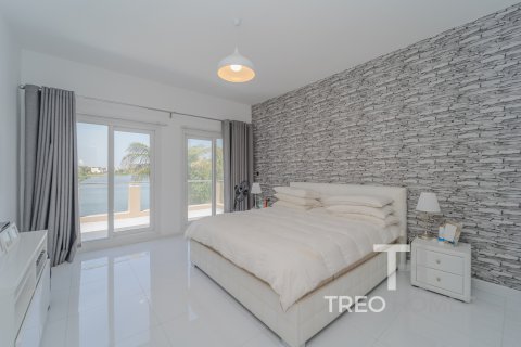 Villa in Meadows, Dubai, UAE 5 bedrooms, 353 sq.m. № 595515 - photo 5