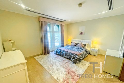 Vila v Jumeirah Park, Dubai, SAE 4 ložnice, 403 m² Č.: 595516 - fotografie 30