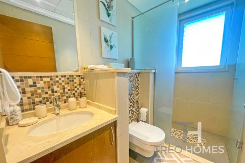 Vila v Jumeirah Park, Dubai, SAE 4 ložnice, 403 m² Č.: 595516 - fotografie 23