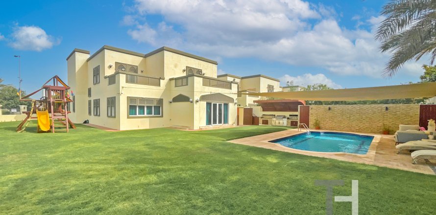 Vila v Jumeirah Park, Dubai, SAE 4 ložnice, 403 m² Č.: 595516