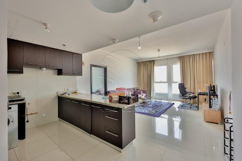 Apartmen di Al Reem Island, Abu Dhabi, UAE 1 bilik tidur, 73 meter persegi № 616054 - foto 2