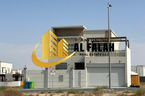 Pozemok v Tilal City, Sharjah, SAE 420 m2 č. 603776 - Fotografia 3