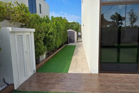 Townhouse on the Saadiyat Island, Abu Dhabi, UAE 4 bedrooms, 599 sq.m. № 594587 - photo 18