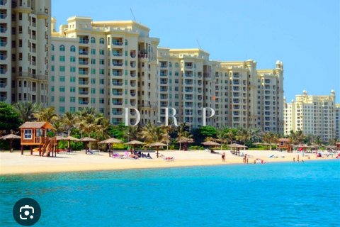 Apartament në Palm Jumeirah, Dubai, Emiratet e Bashkuara Arabe 2 dhoma gjumi, 147.6 m2. № 568776 - Foto 1