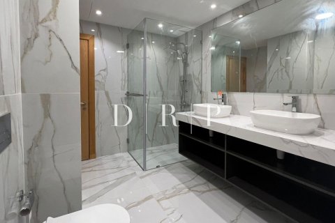 Apartament në Palm Jumeirah, Dubai, Emiratet e Bashkuara Arabe 2 dhoma gjumi, 147.6 m2. № 568776 - Foto 9