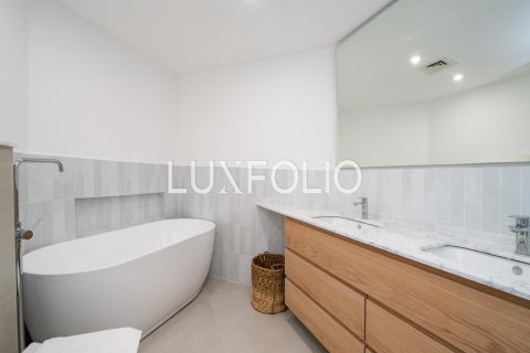 Apartament në Palm Jumeirah, Dubai, Emiratet e Bashkuara Arabe 2 dhoma gjumi, 147 m2. № 628222 - Foto 18