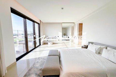 Villa in Abu Dhabi, UAE 4 bedrooms, 466 sq.m. № 589150 - photo 13