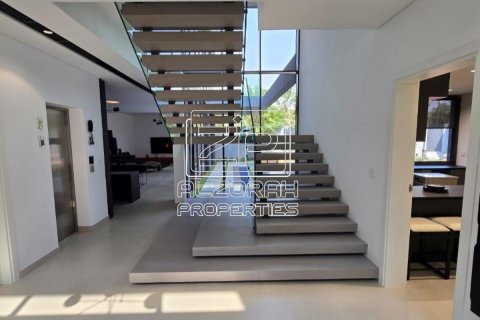 Villa in Tilal City, Sharjah, UAE 6 bedrooms, 858 sq.m. № 573744 - photo 6