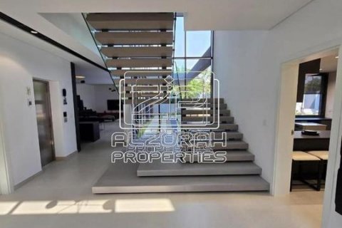 Villa in Tilal City, Sharjah, UAE 6 bedrooms, 858 sq.m. № 573744 - photo 42